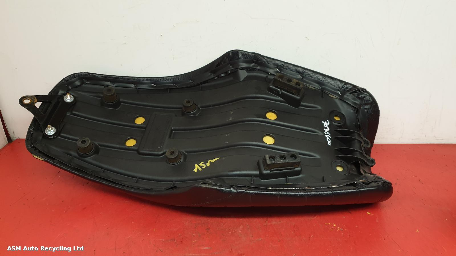View Auto part Front Seat Sinnis Zs 125 Hoodlum 2020