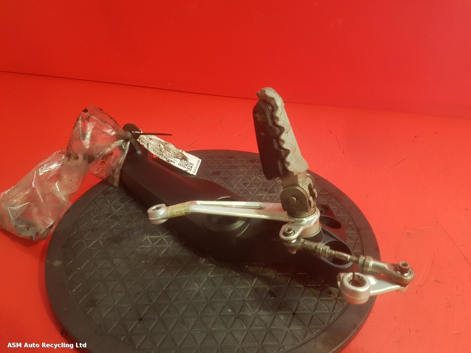 View Auto part Left Footrest Ducati Scrambler 1100 2018