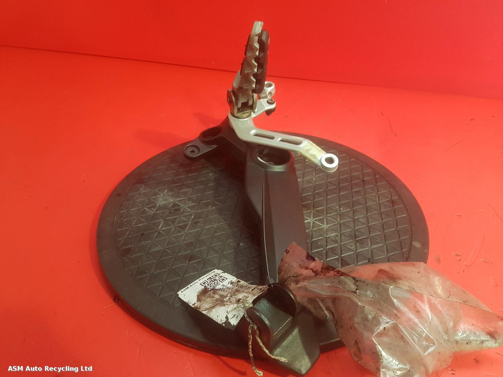 View Auto part Left Footrest Ducati Scrambler 1100 2018