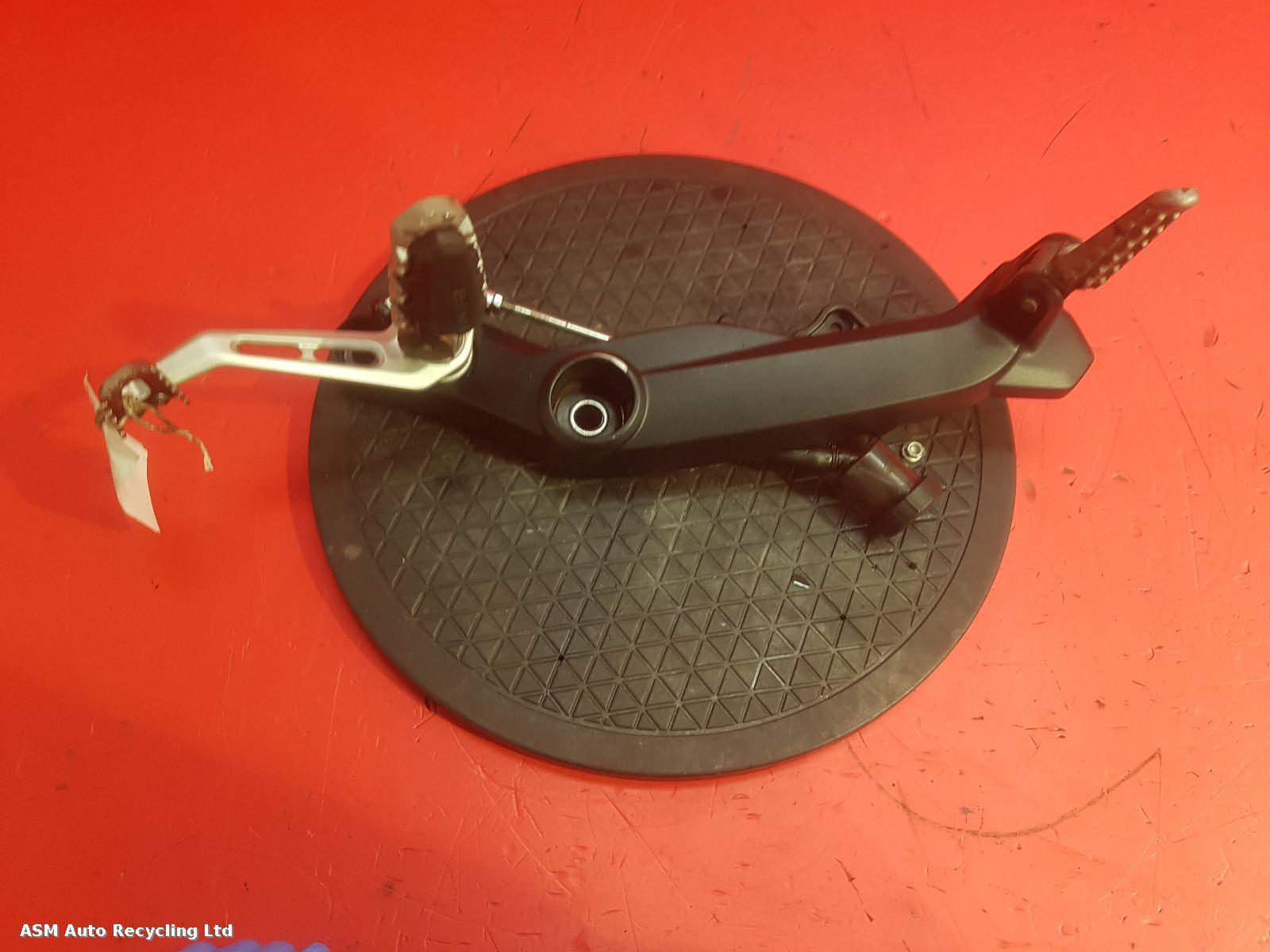 View Auto part Right Footrest Ducati Scrambler 1100 2018