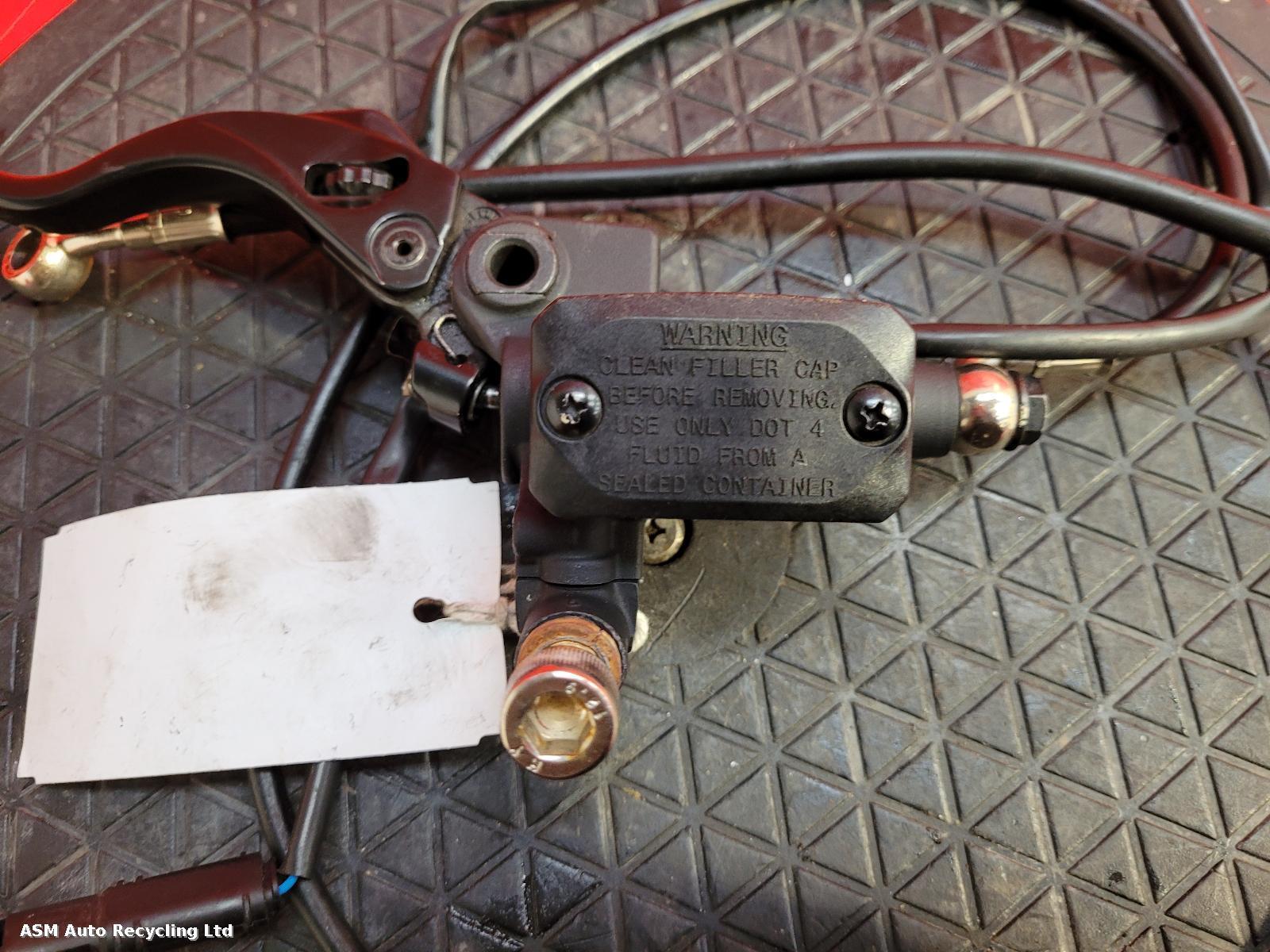 View Auto part Clutch Master Cylinder Ducati Scrambler 1100 2018