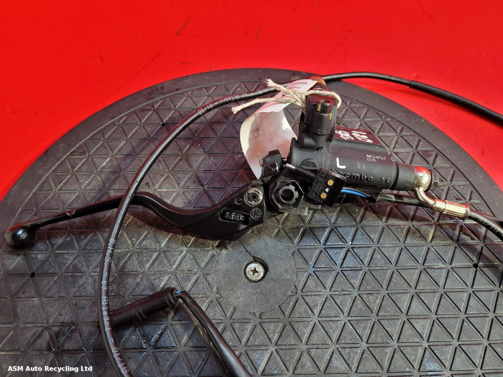View Auto part Clutch Master Cylinder Ducati Scrambler 1100 2018