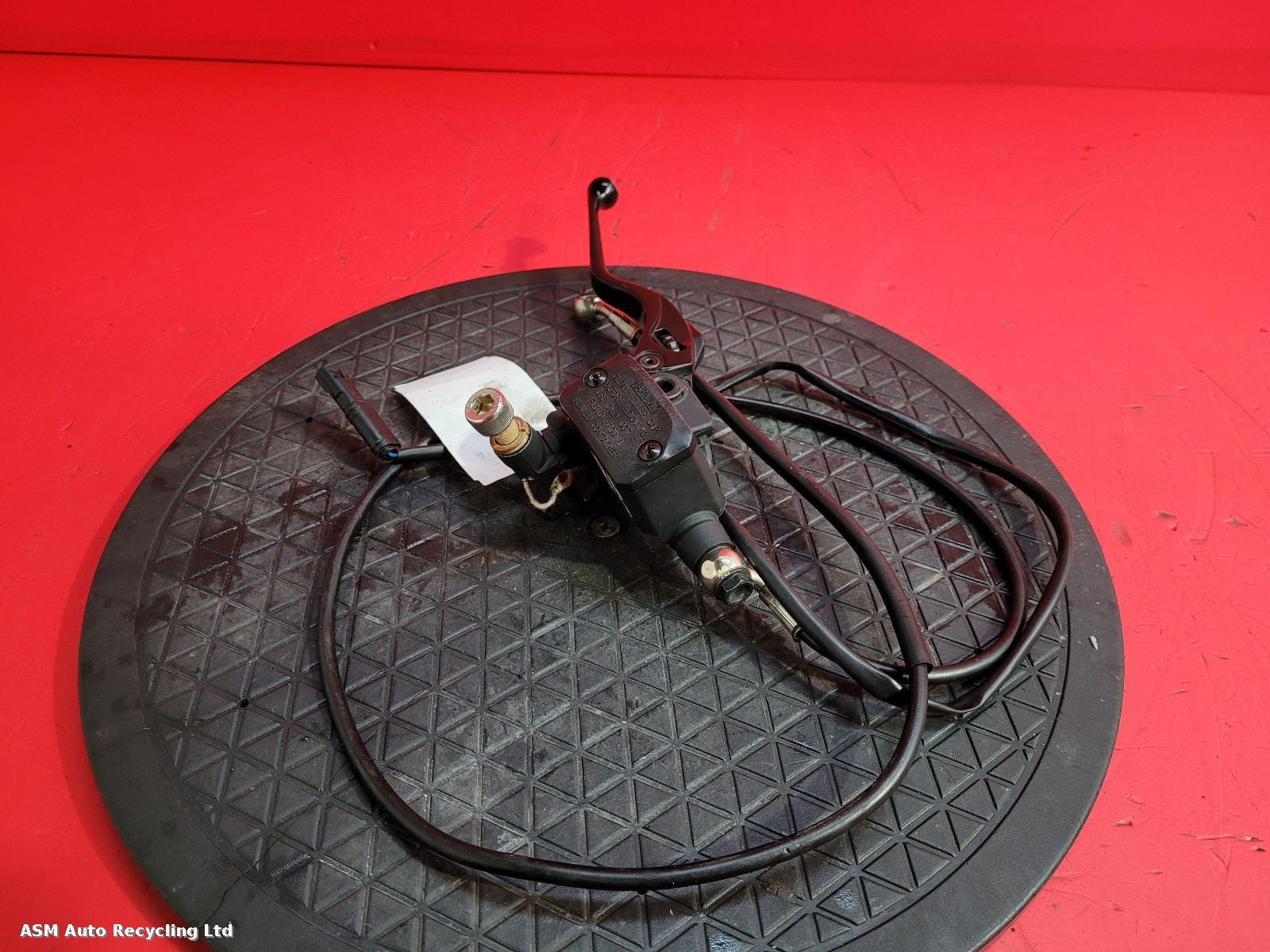 View Auto part Clutch Master Cylinder Ducati Scrambler 1100 2018