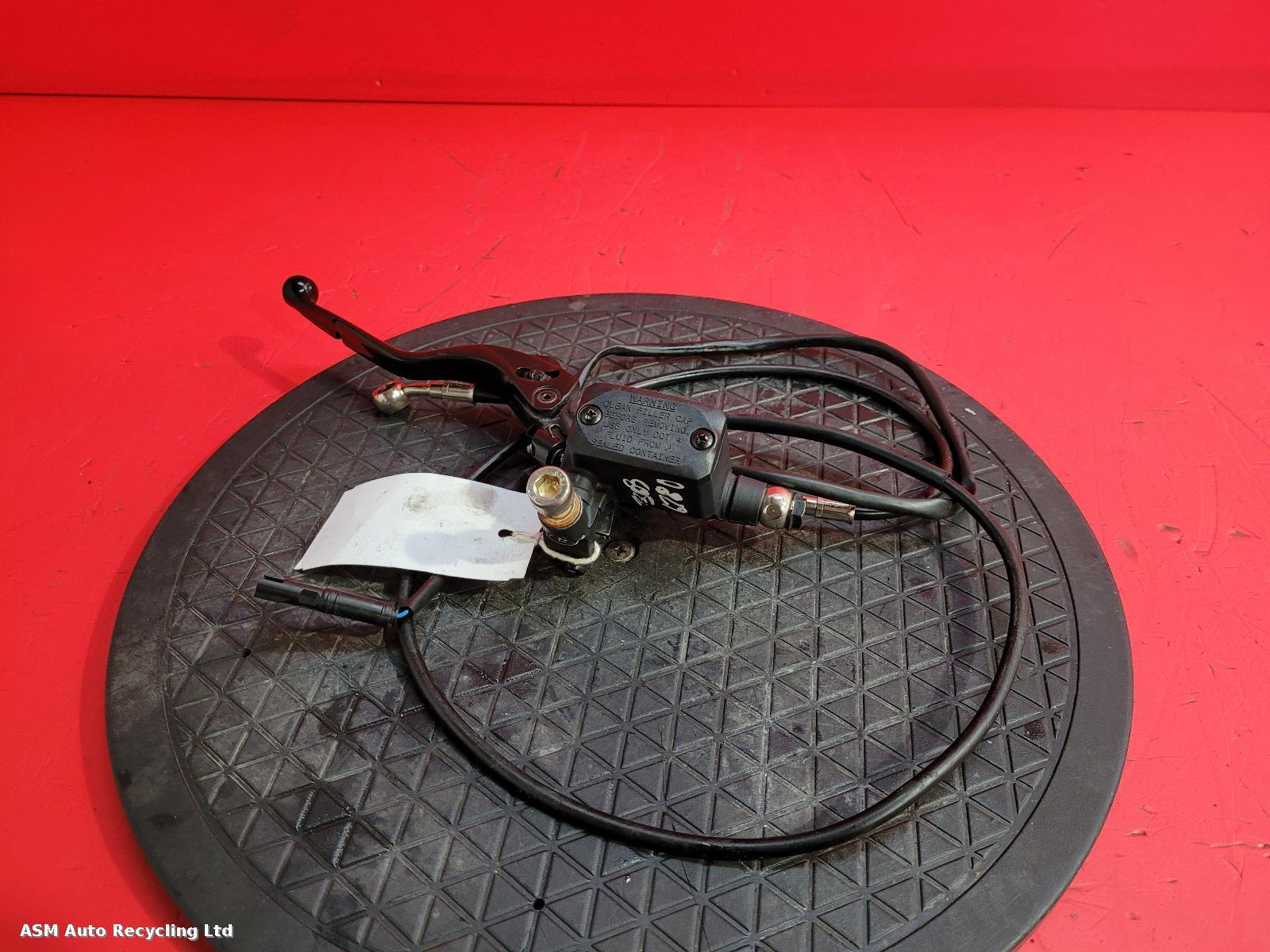 View Auto part Clutch Master Cylinder Ducati Scrambler 1100 2018
