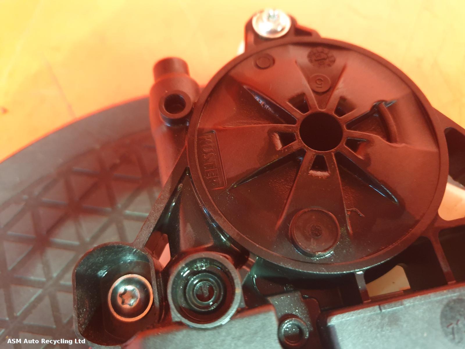 View Auto part LR Window Regulator Seat Arona 2020