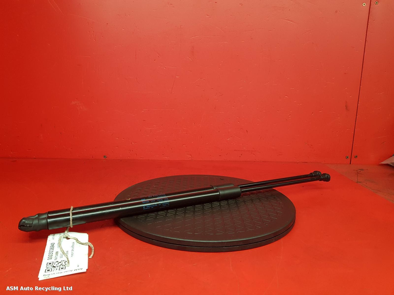View Auto part Hatch Strut/Shock Seat Arona 2020