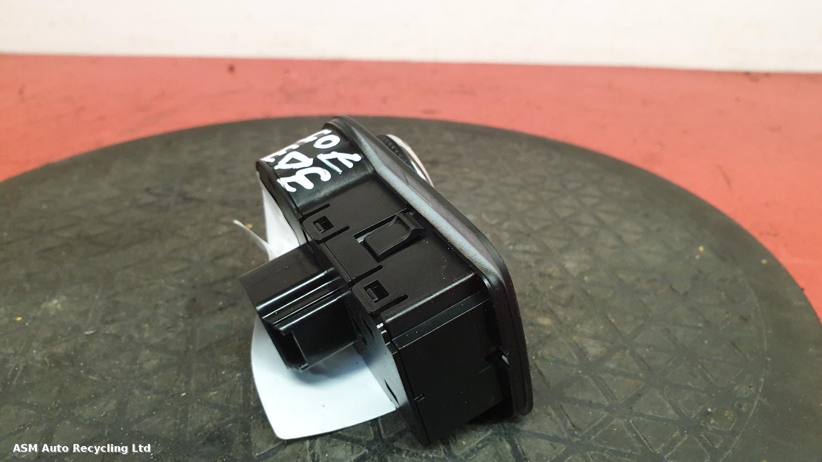 View Auto part Headlight Switch Vauxhall Grandland X 2018