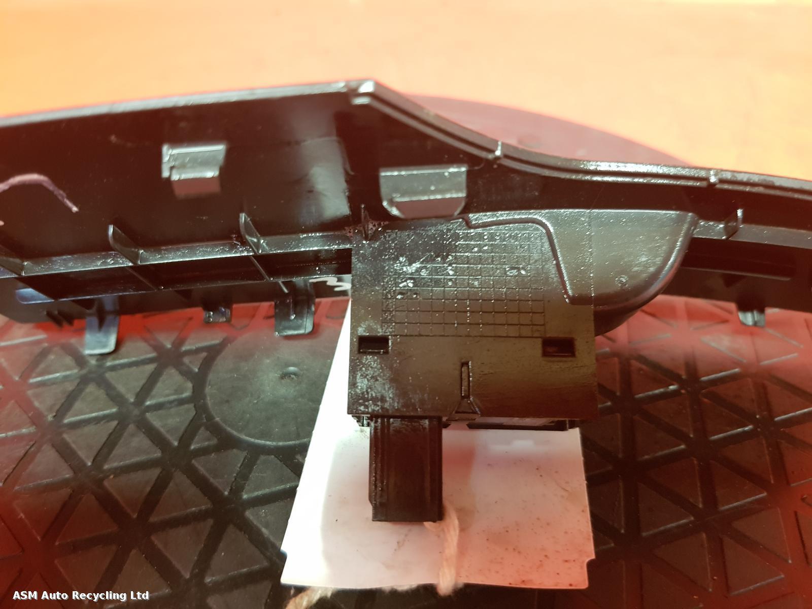 View Auto part Elect. Window Switch Seat Arona 2020
