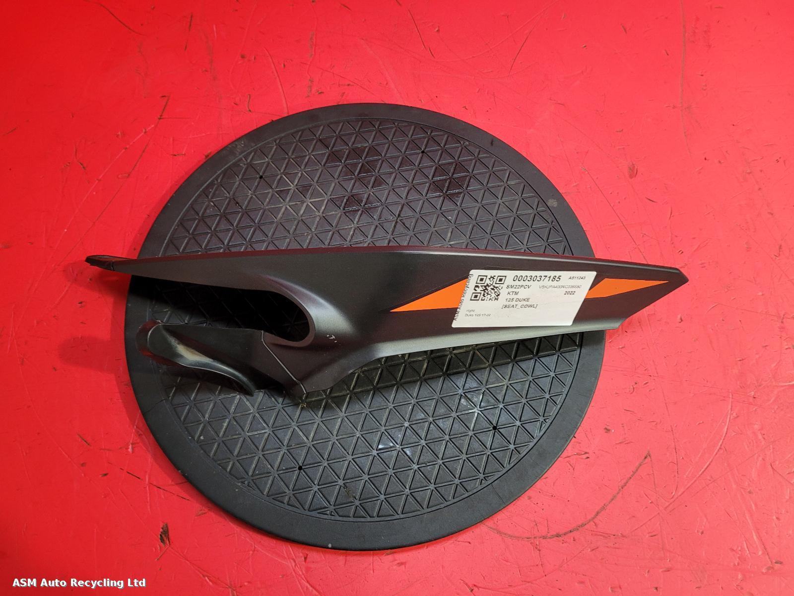 View Auto part Seat Cowl Ktm 125 Duke 2022