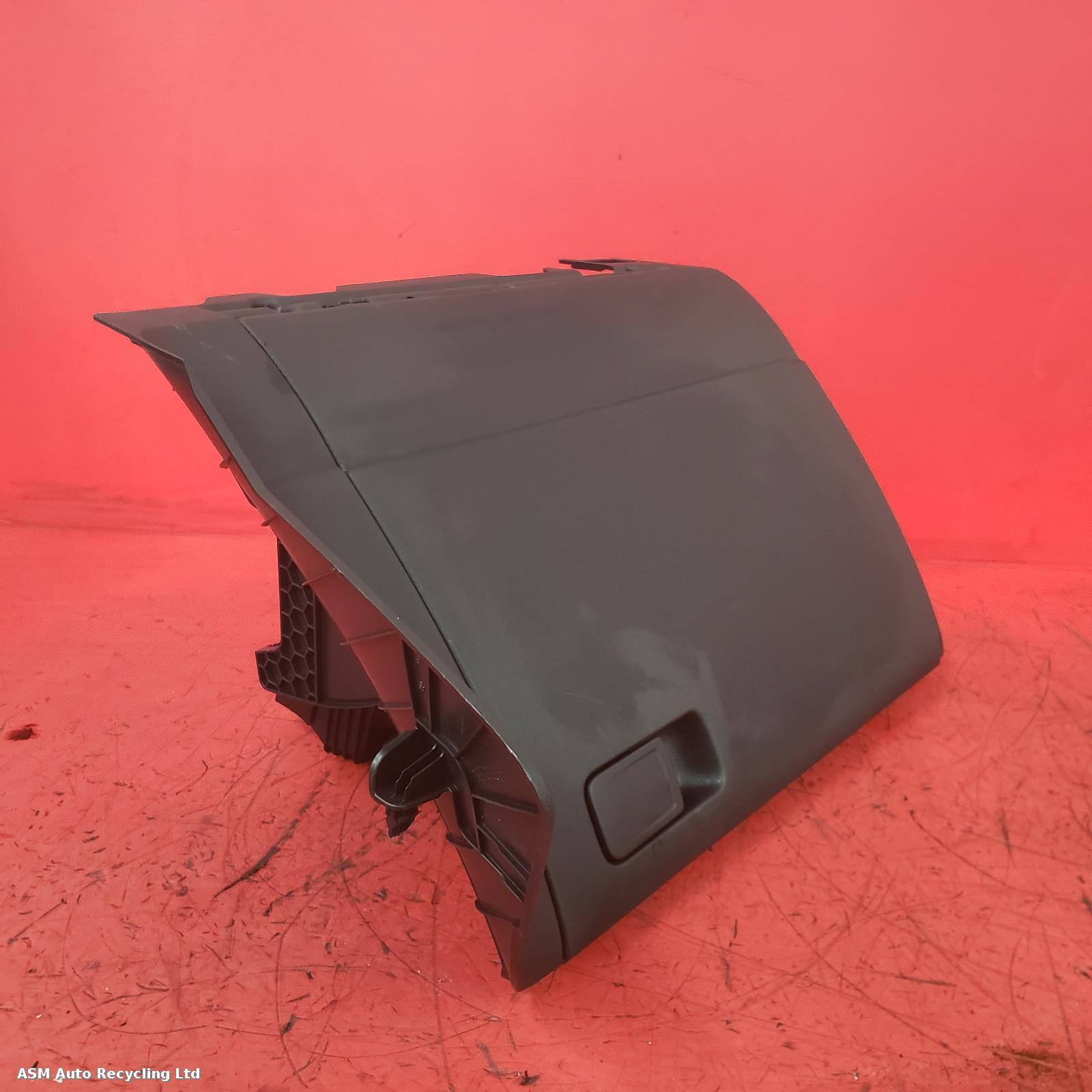 View Auto part Glove Box Volkswagen Golf 2020