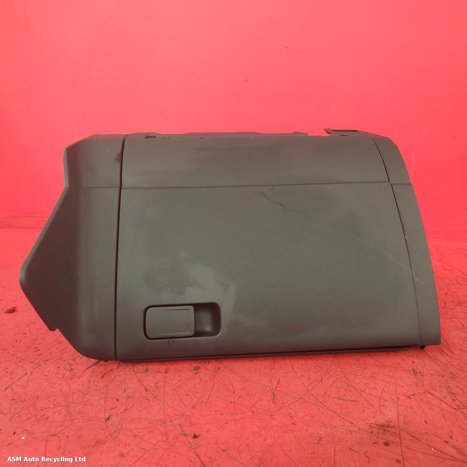 View Auto part Glove Box Volkswagen Golf 2020