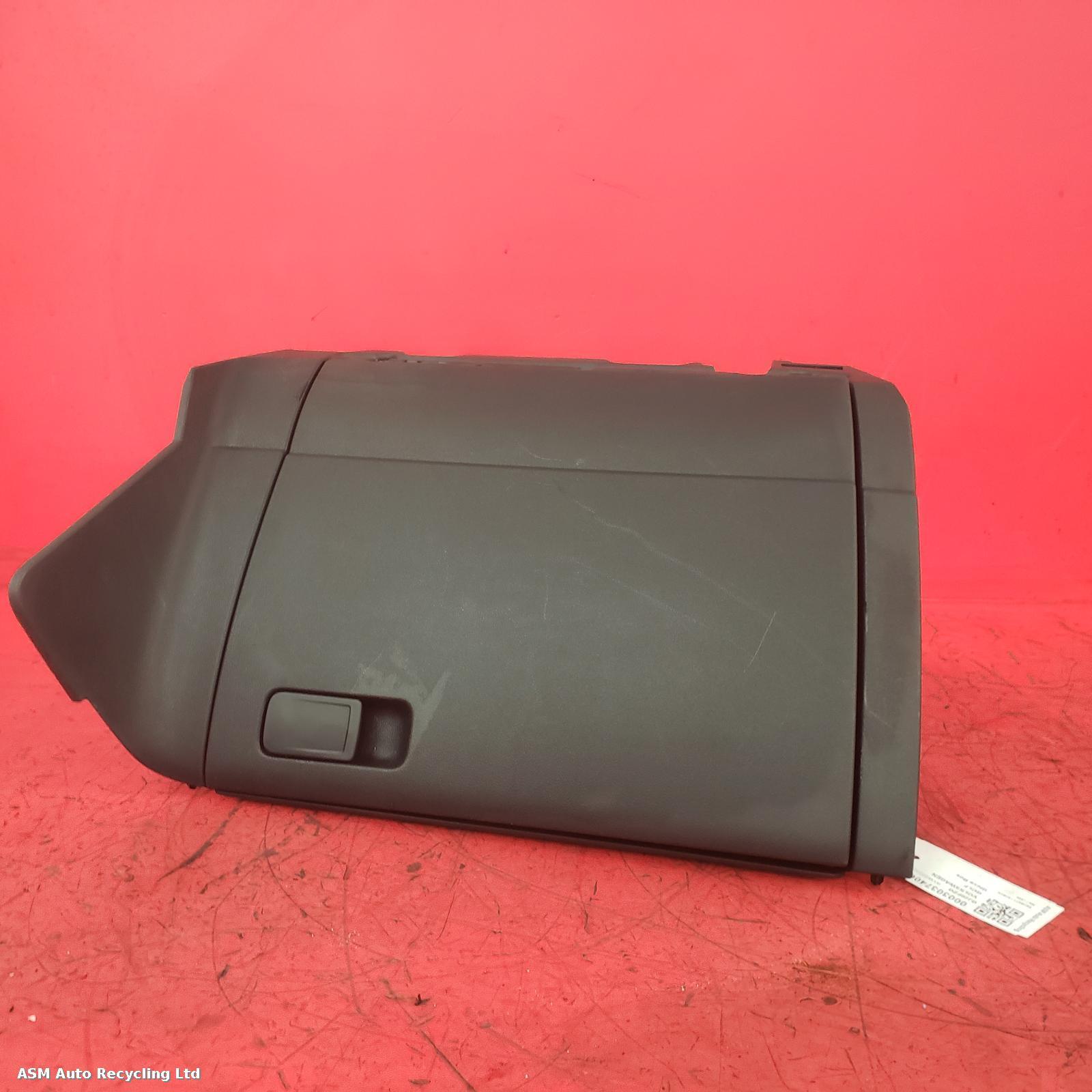 View Auto part Glove Box Volkswagen Golf 2020