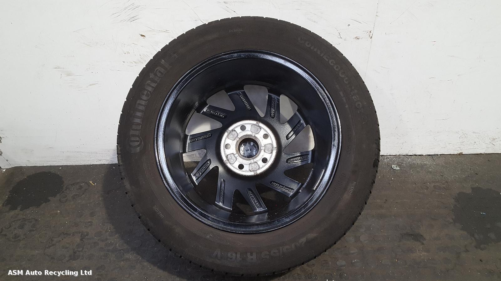 View Auto part Wheel Set Volkswagen Golf 2020