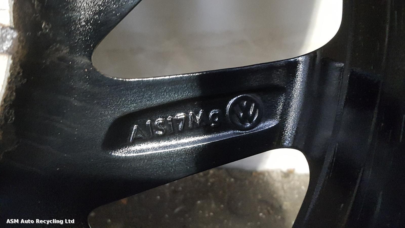 View Auto part Wheel Set Volkswagen Golf 2020