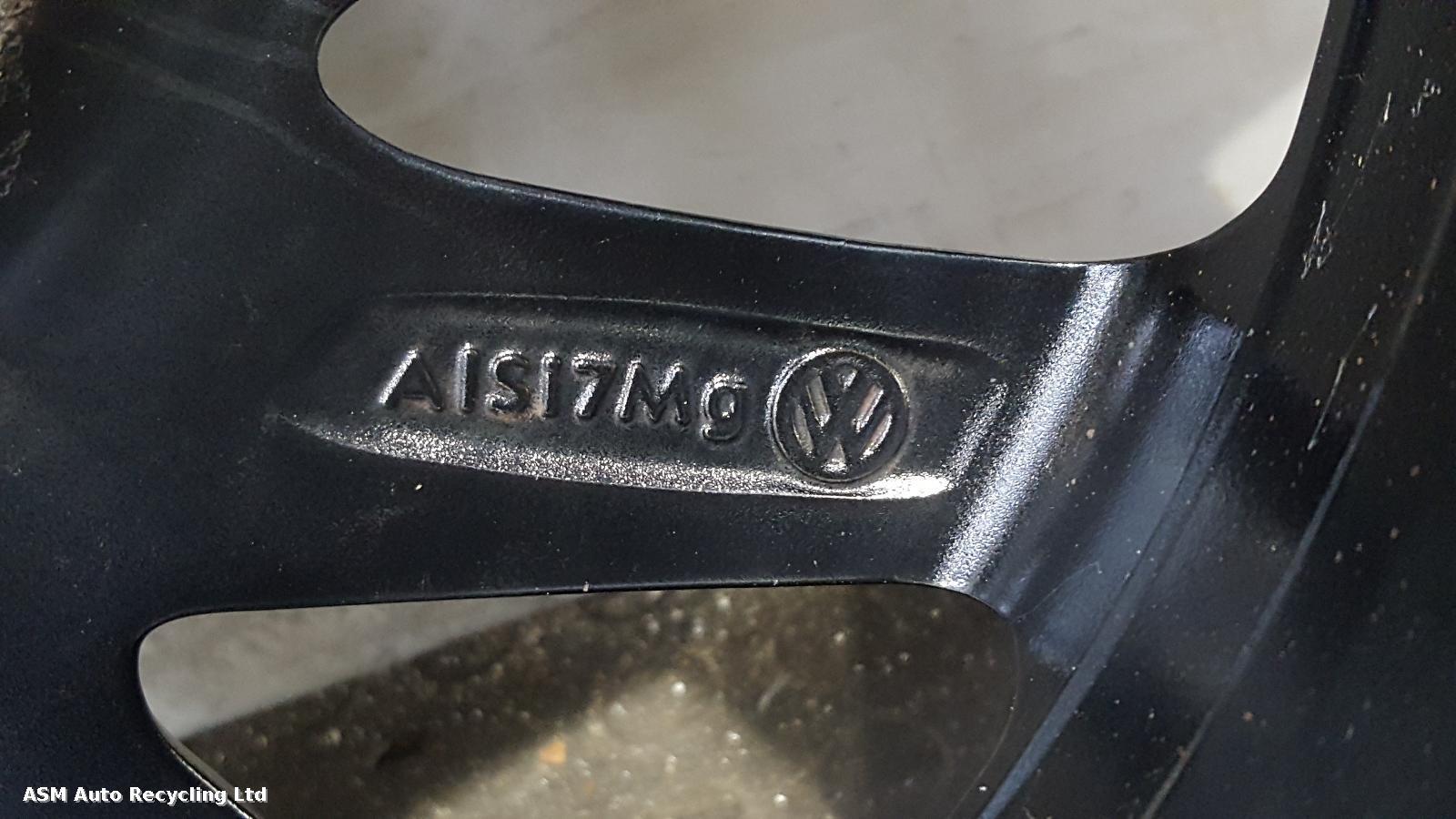 View Auto part Wheel Set Volkswagen Golf 2020