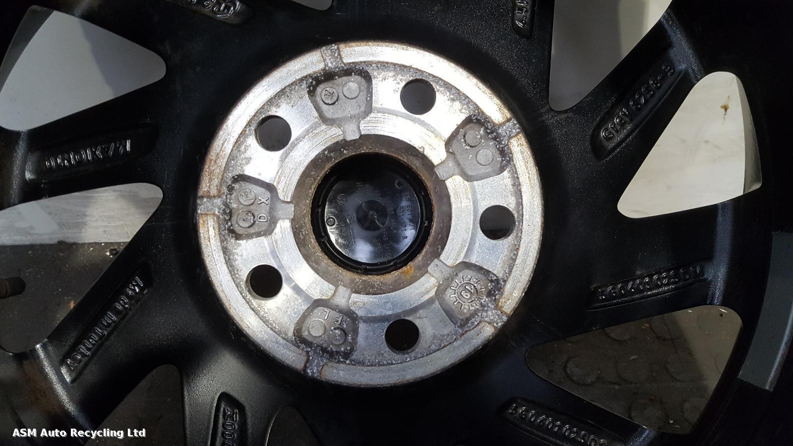 View Auto part Wheel Set Volkswagen Golf 2020