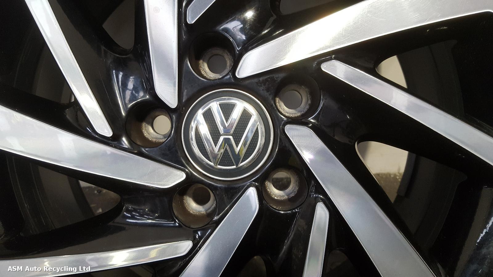 View Auto part Wheel Set Volkswagen Golf 2020