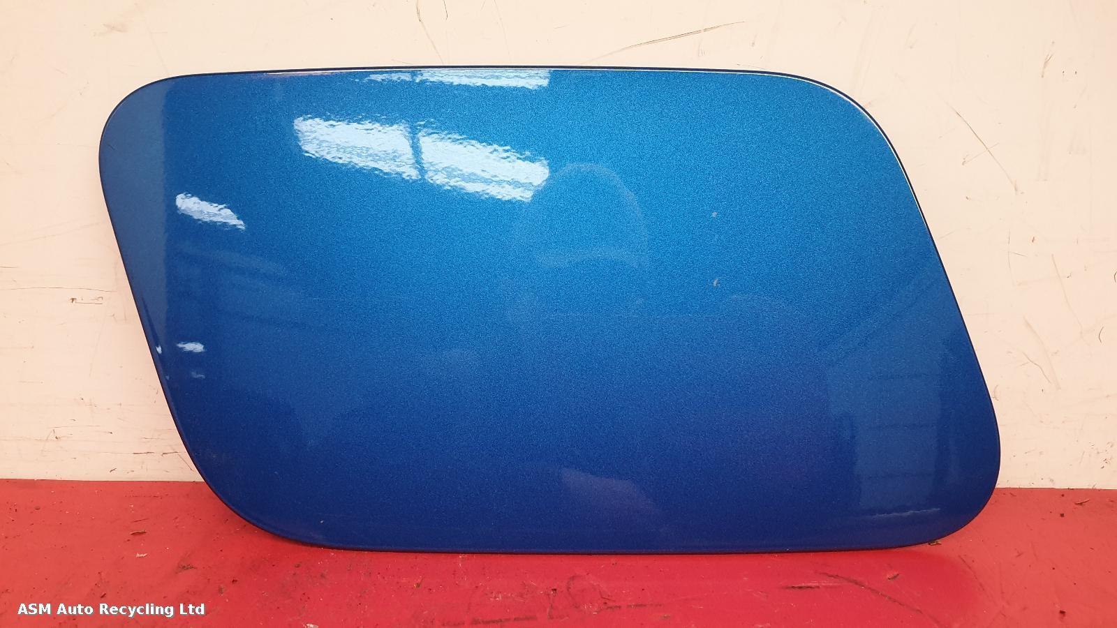 View Auto part Fuel Filler Flap Vauxhall Grandland X 2018
