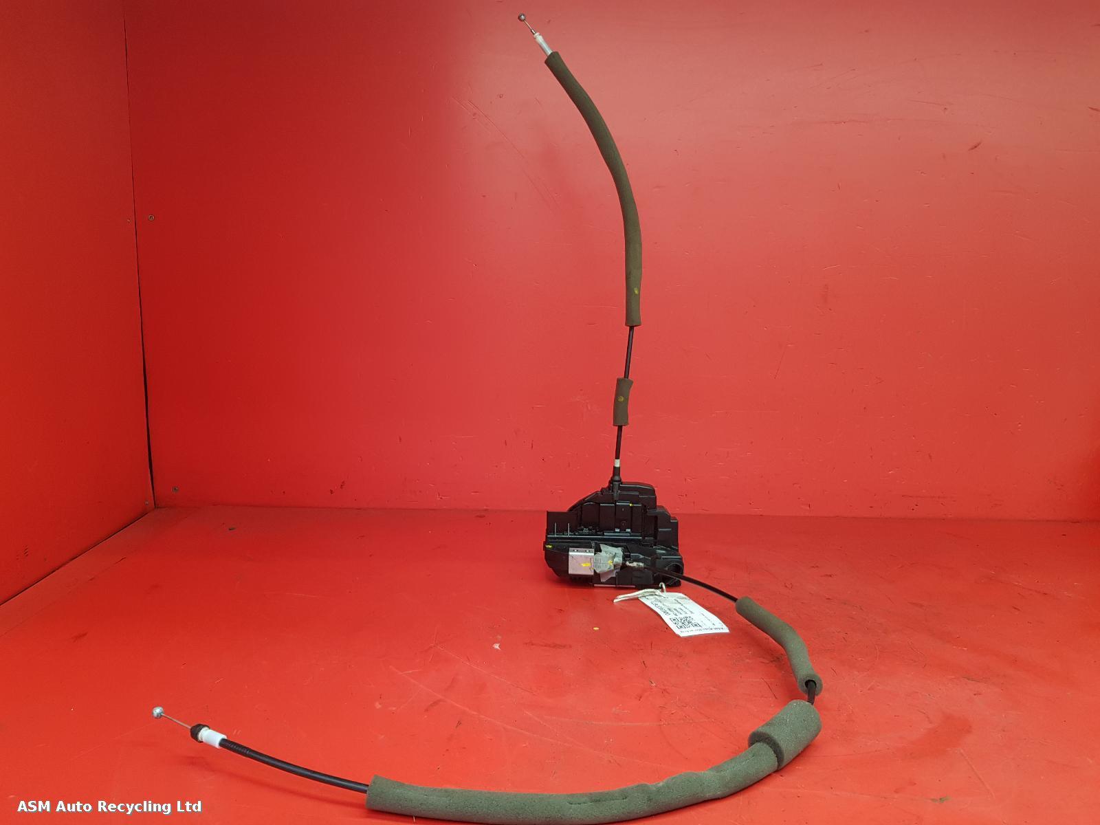 View Auto part Door Lock Assembly Nissan Pulsar 2015