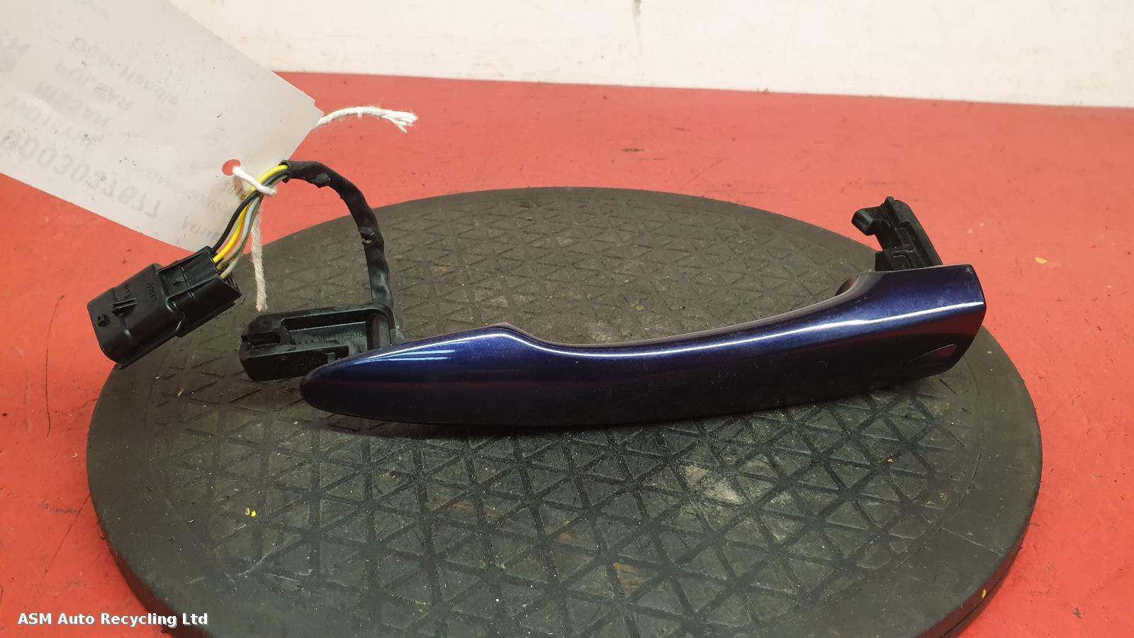 View Auto part Door Handle Nissan Pulsar 2015