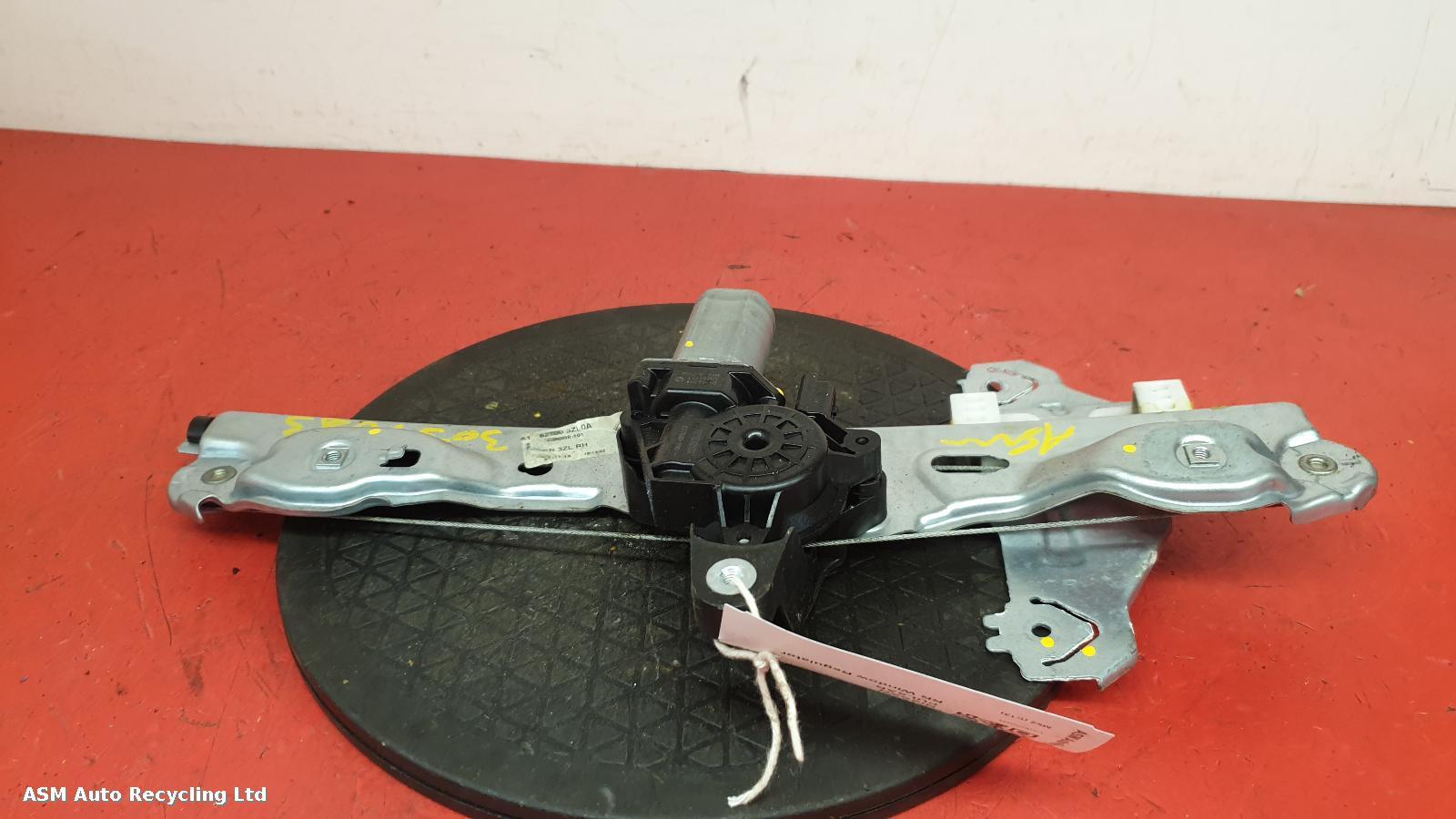 View Auto part RR Window Regulator Nissan Pulsar 2015