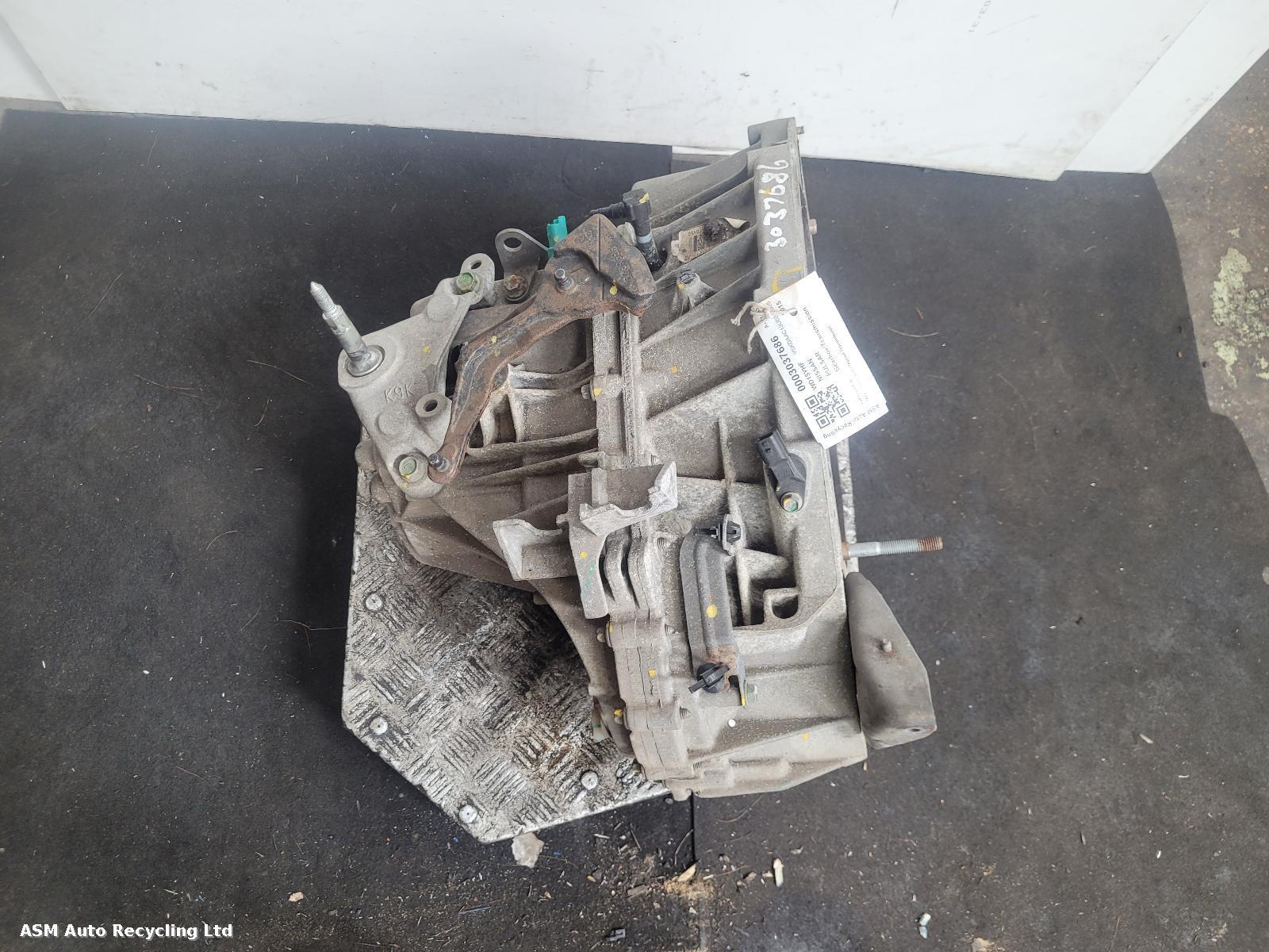 View Auto part Gearbox Nissan Pulsar 2015