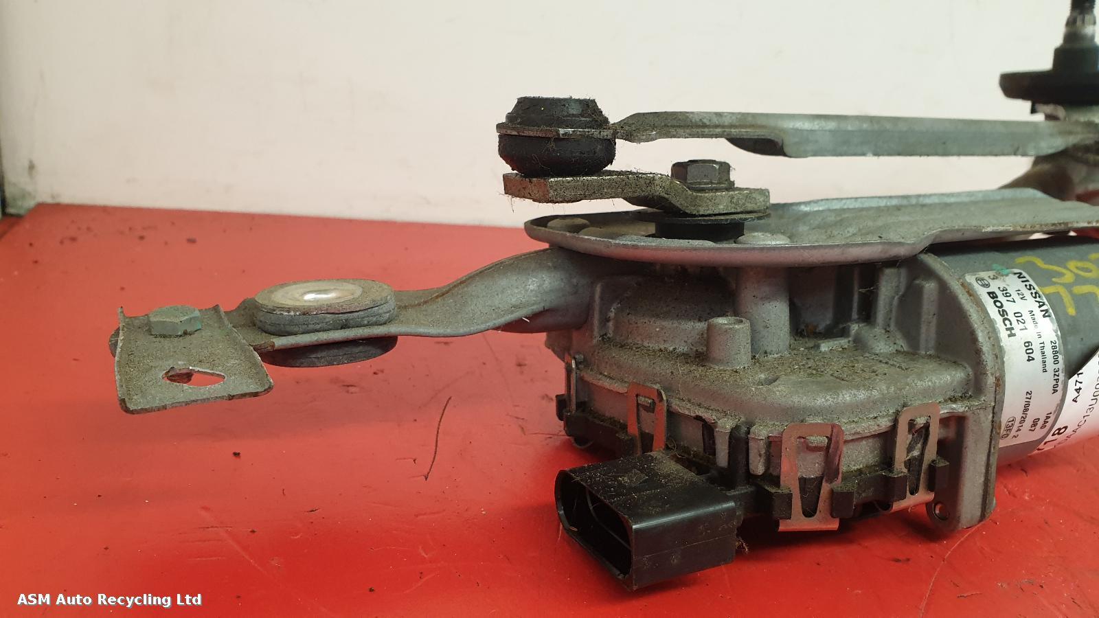 View Auto part Wiper Motor Front Nissan Pulsar 2015