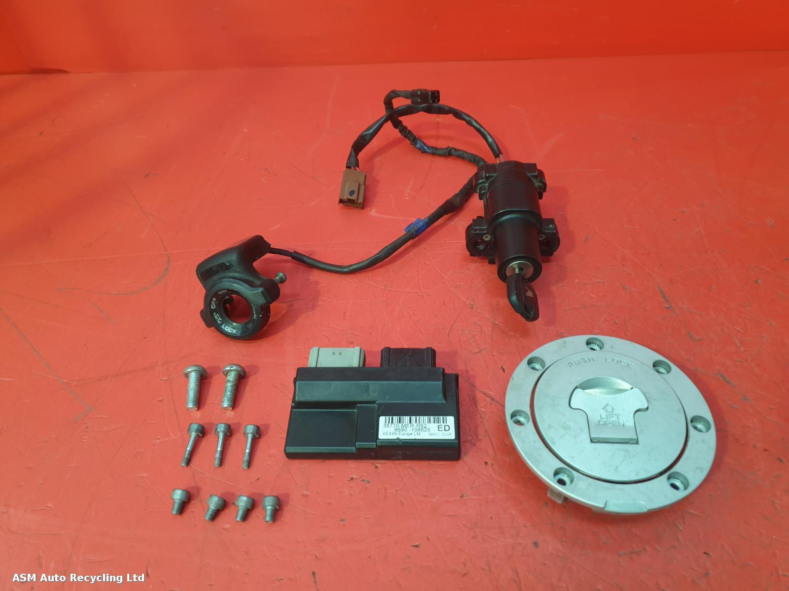 View Auto part Comp.Lock Set + Keys Honda Cb 600 Hornet 2012