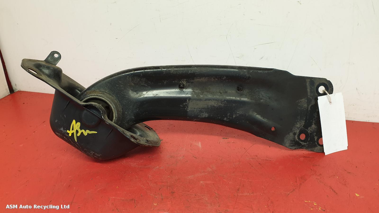 View Auto part RR Lower Control Arm Audi Q3 2017
