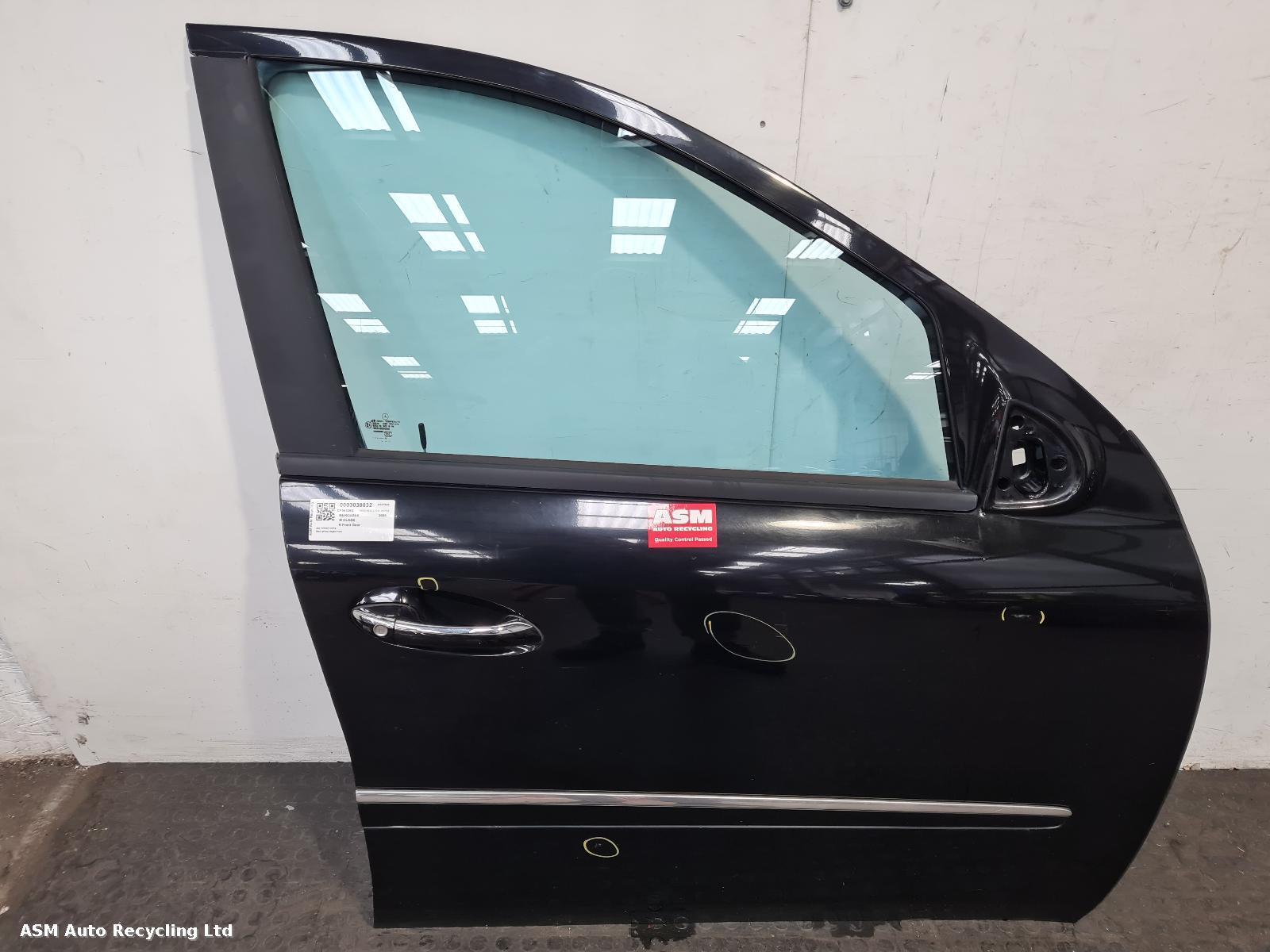 View Auto part R Front Door Mercedes M Class 2006