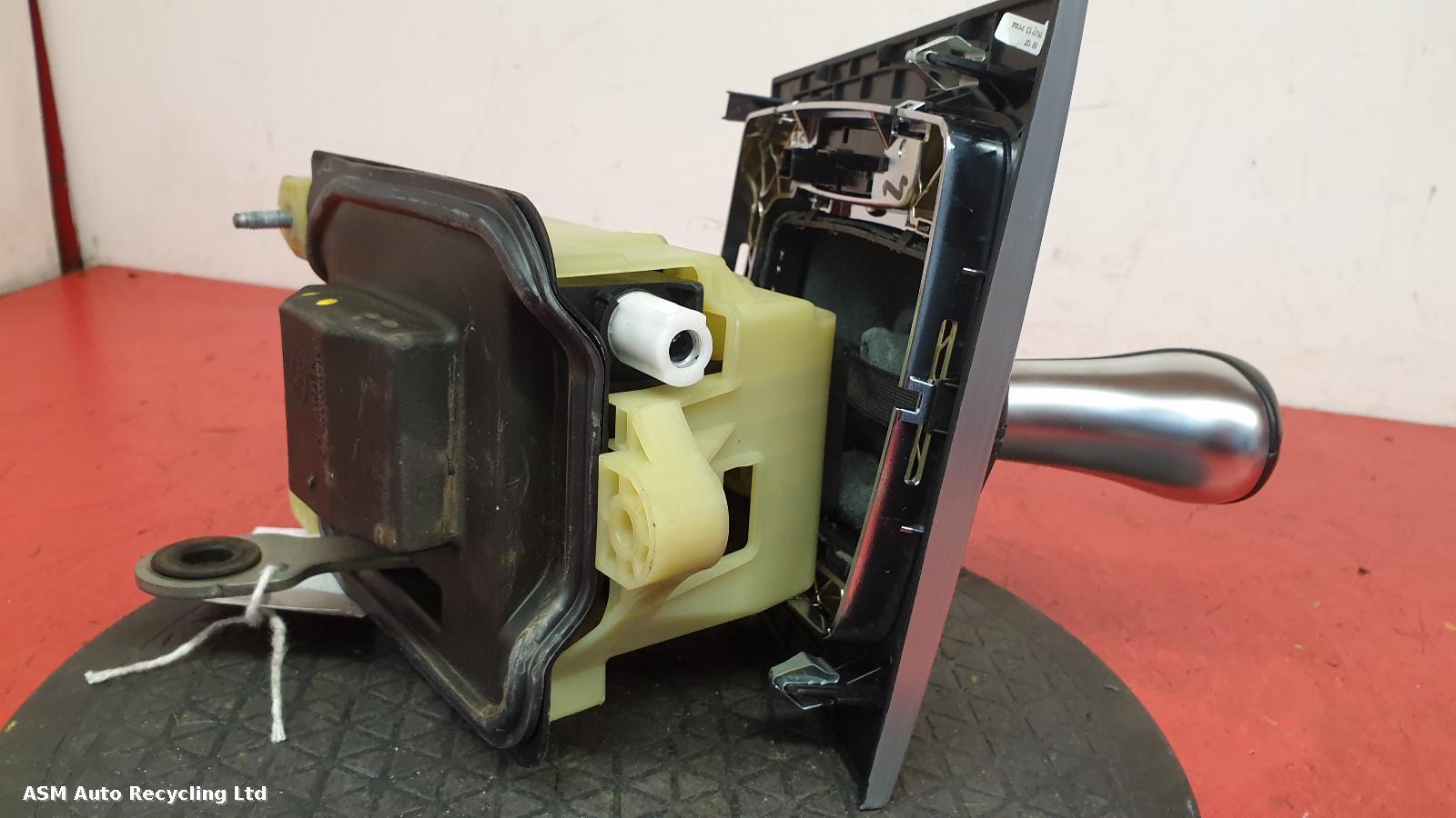 View Auto part Gear Stick/Shifter Mercedes C Class 2013