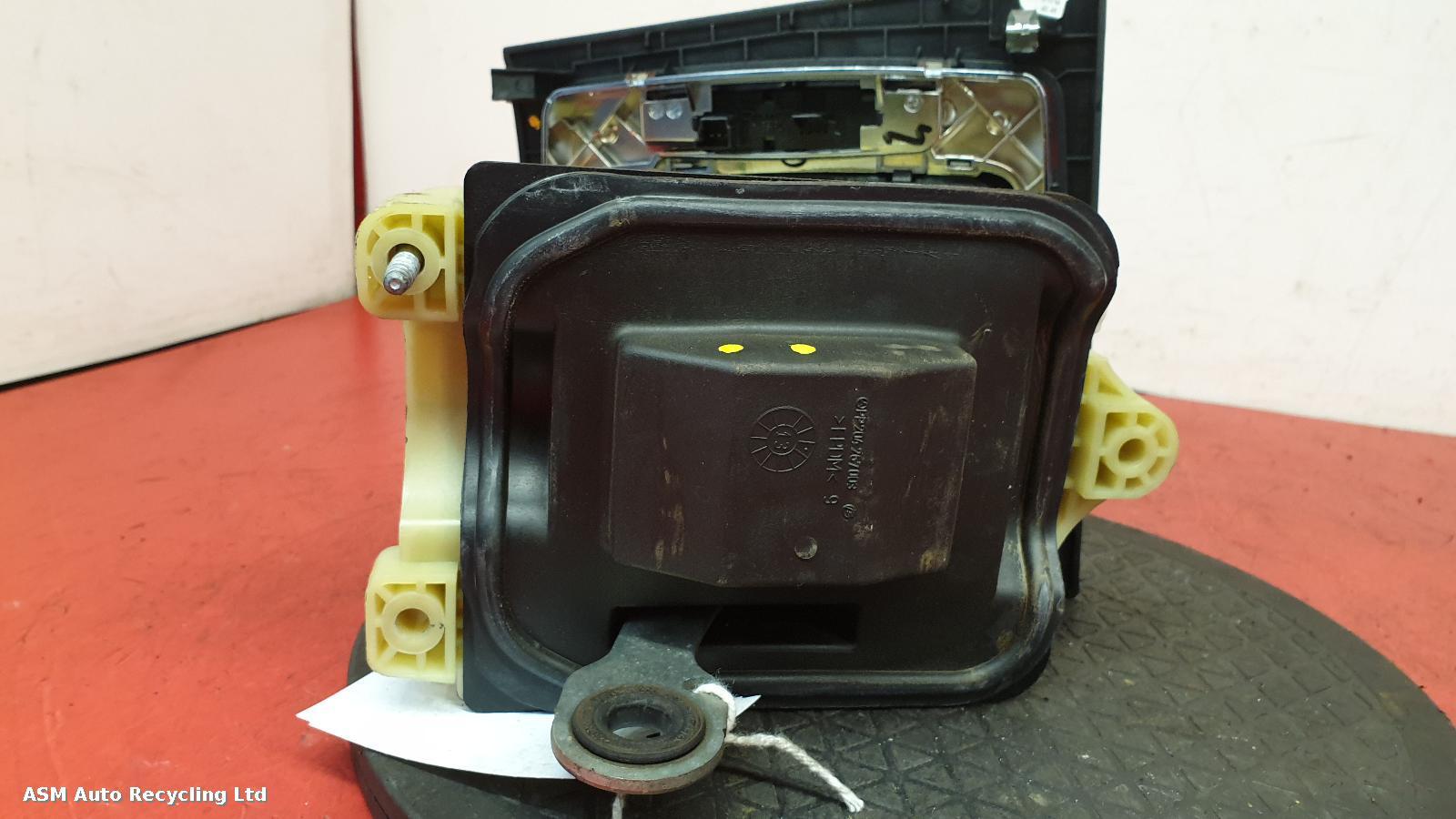 View Auto part Gear Stick/Shifter Mercedes C Class 2013
