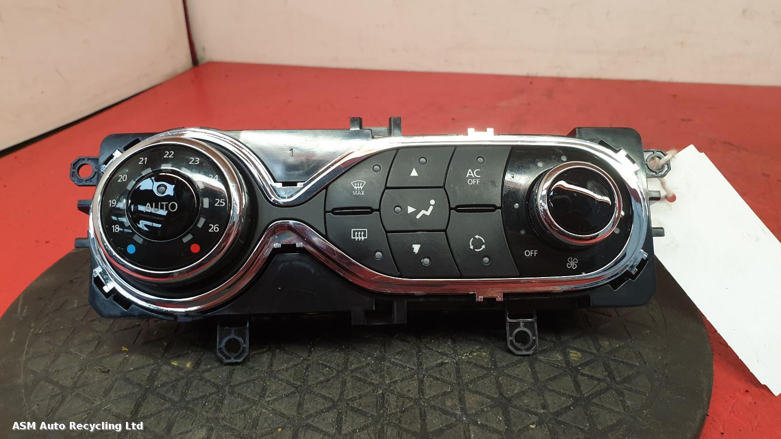 View Auto part Heater/AC Controller Renault Clio 2014
