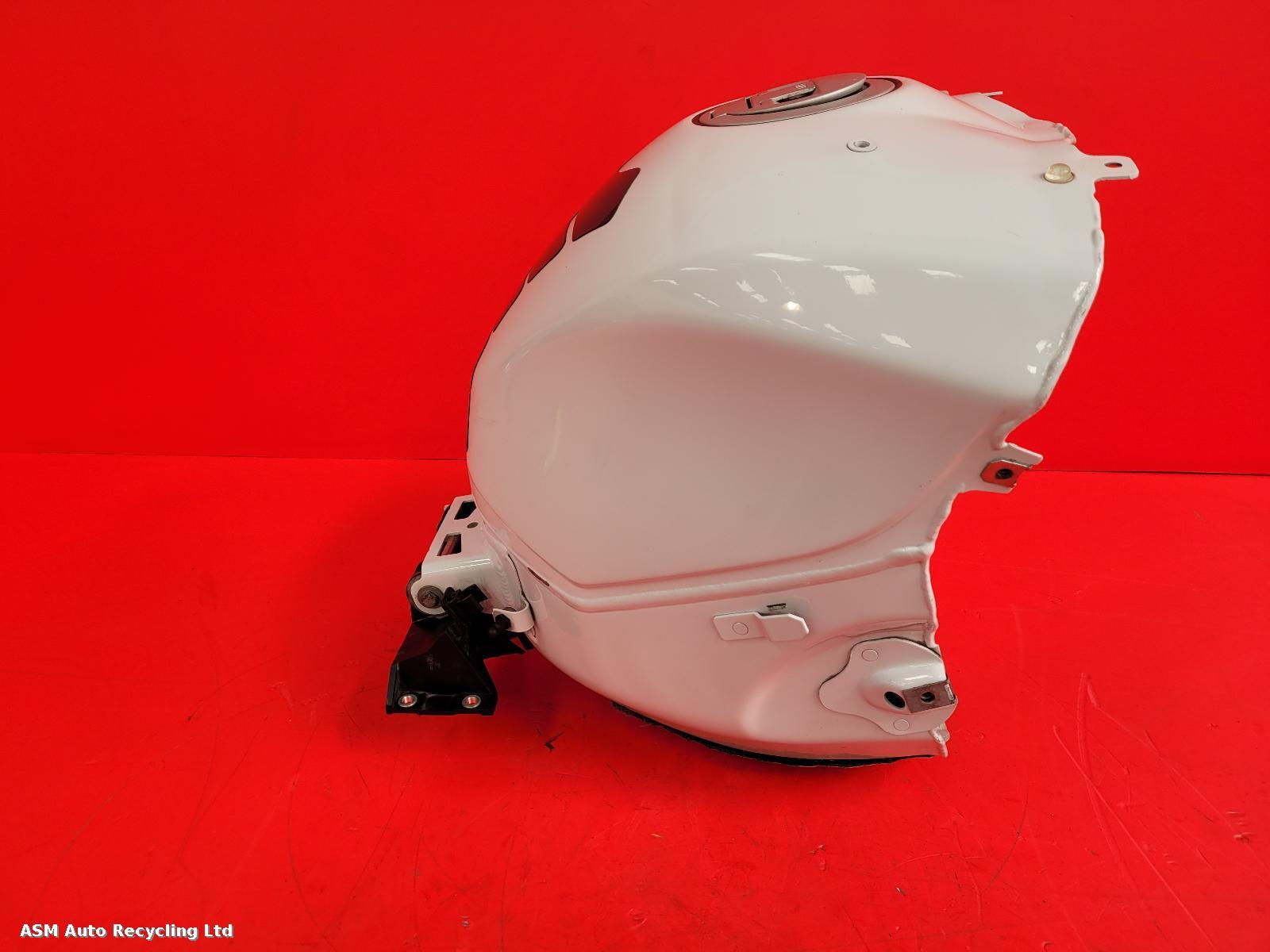 View Auto part Fuel Tank Bmw S1000r 2016