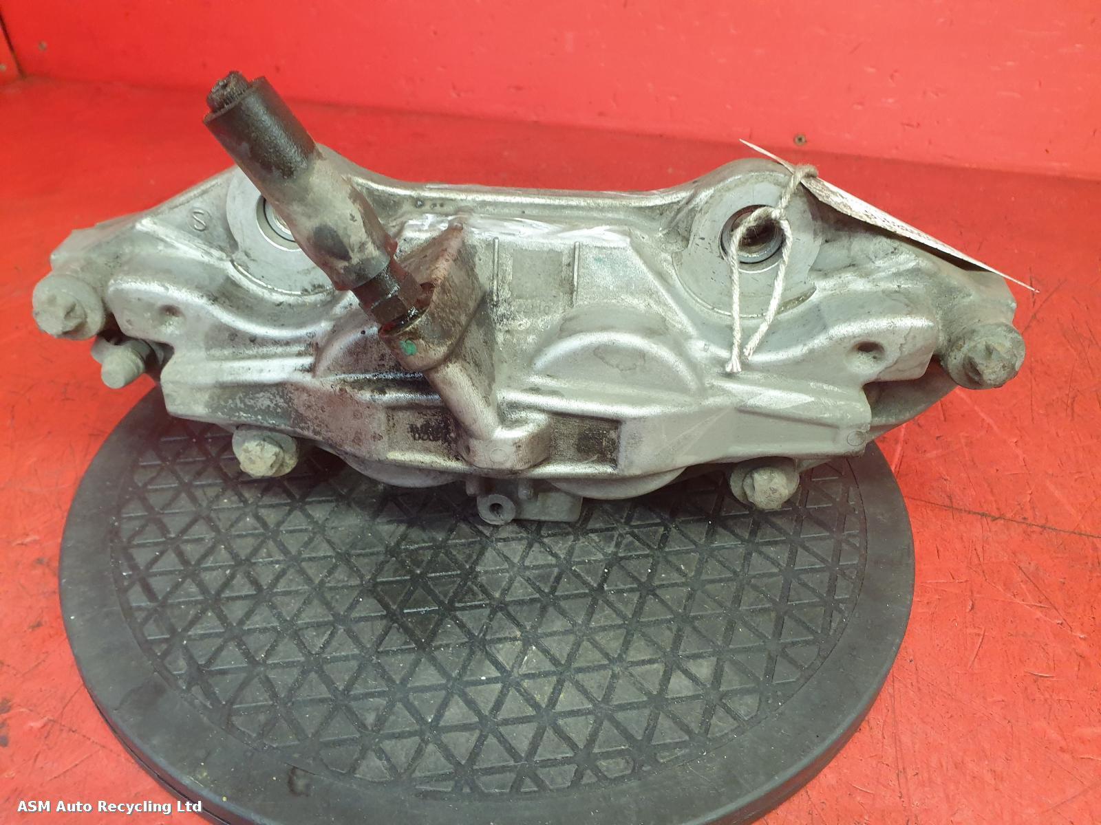 View Auto part Caliper Mercedes C Class 2014