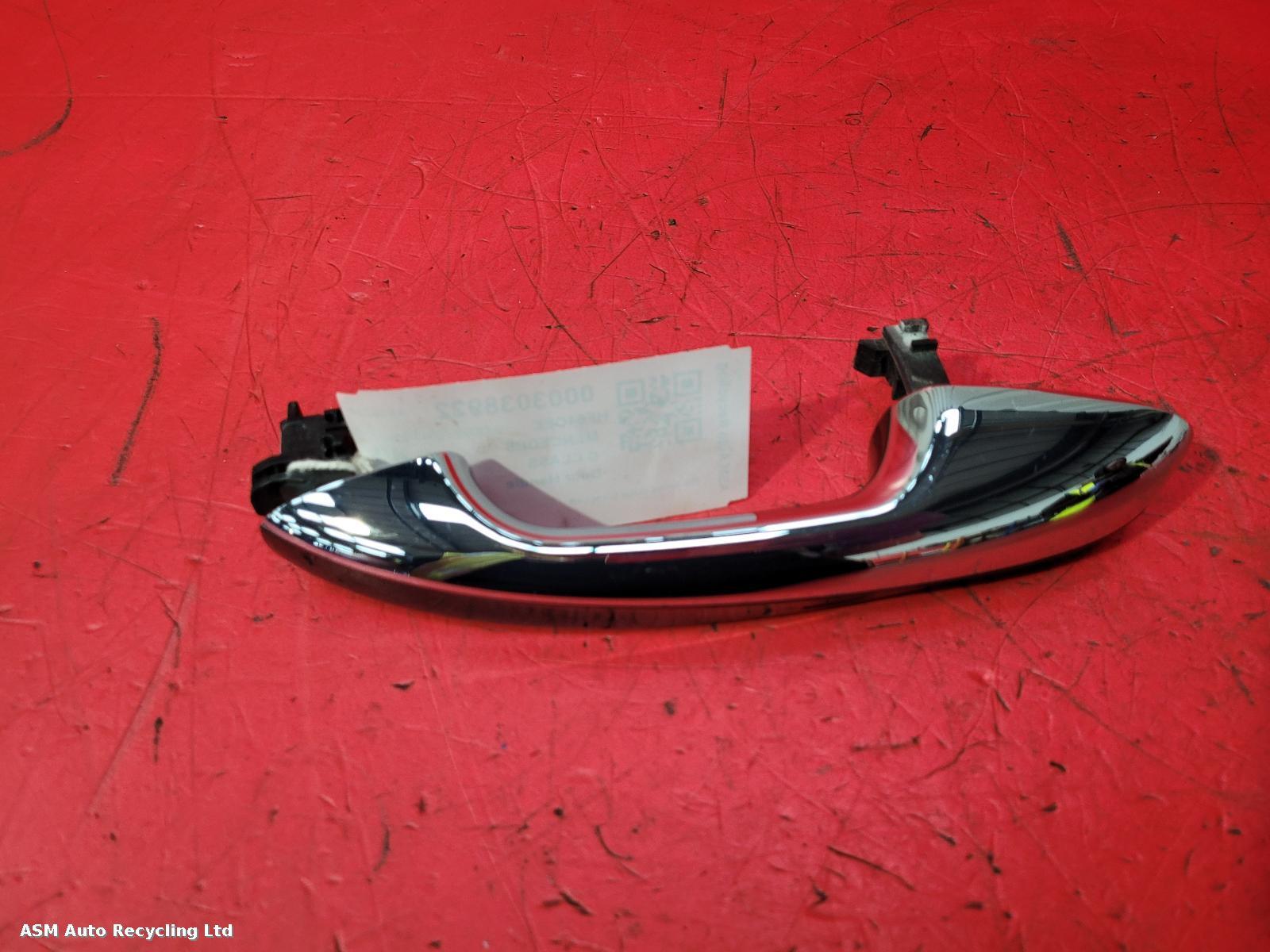 View Auto part Door Handle Mercedes C Class 2014