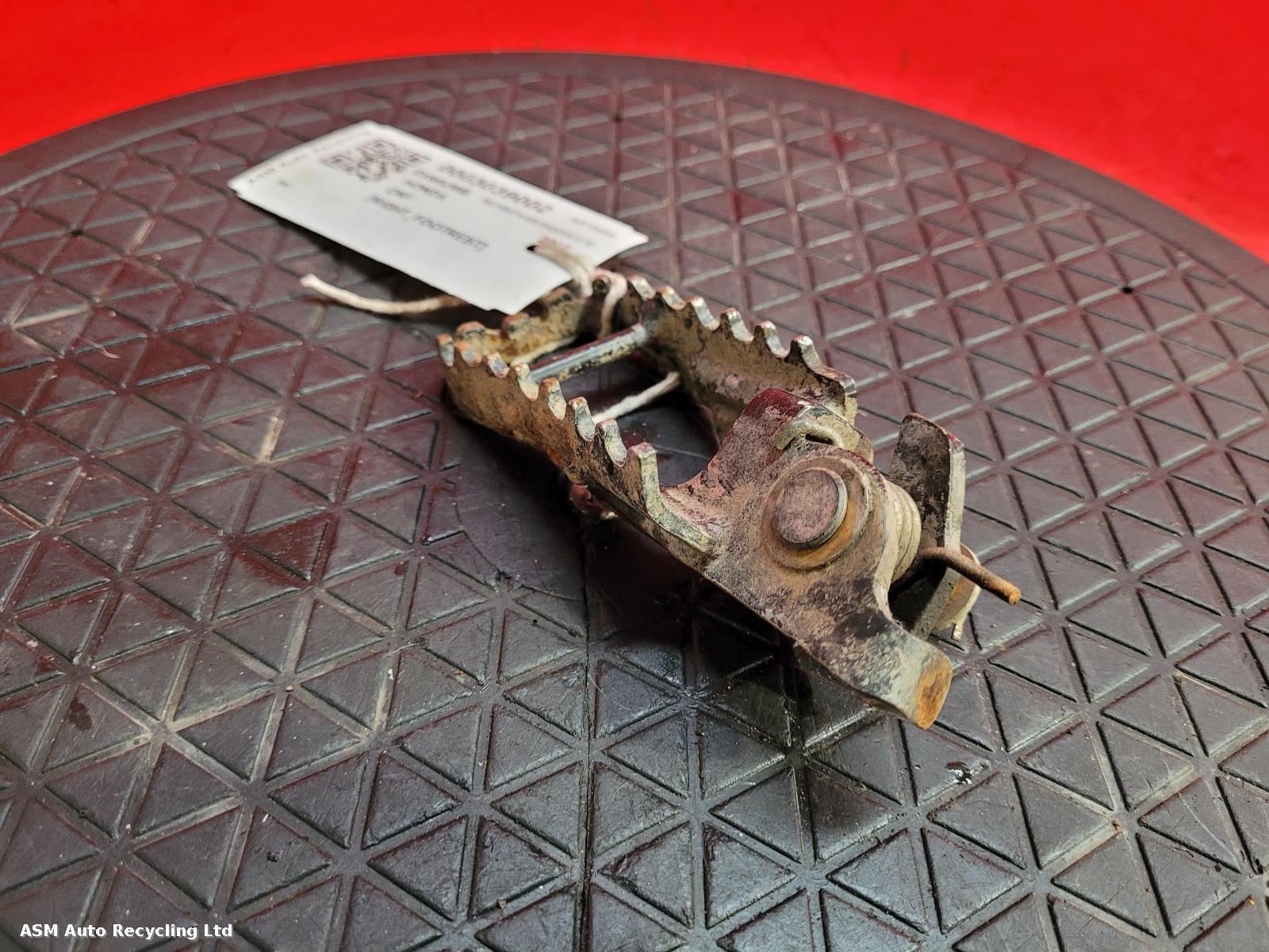 View Auto part Right Footrest Honda Crf 250 Rla-h 2017