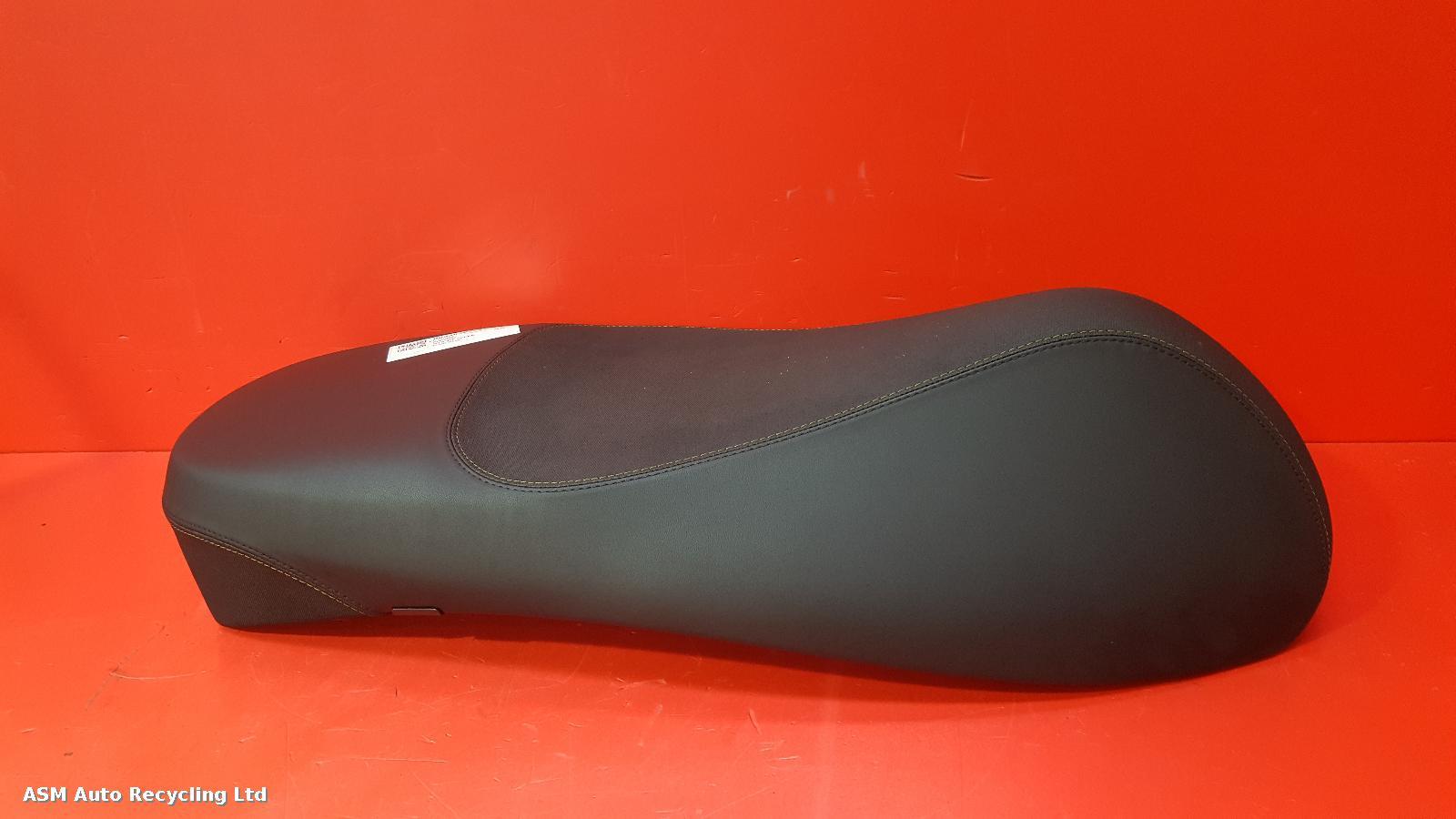 View Auto part Front Seat Piaggio Gts 300 Super 2022