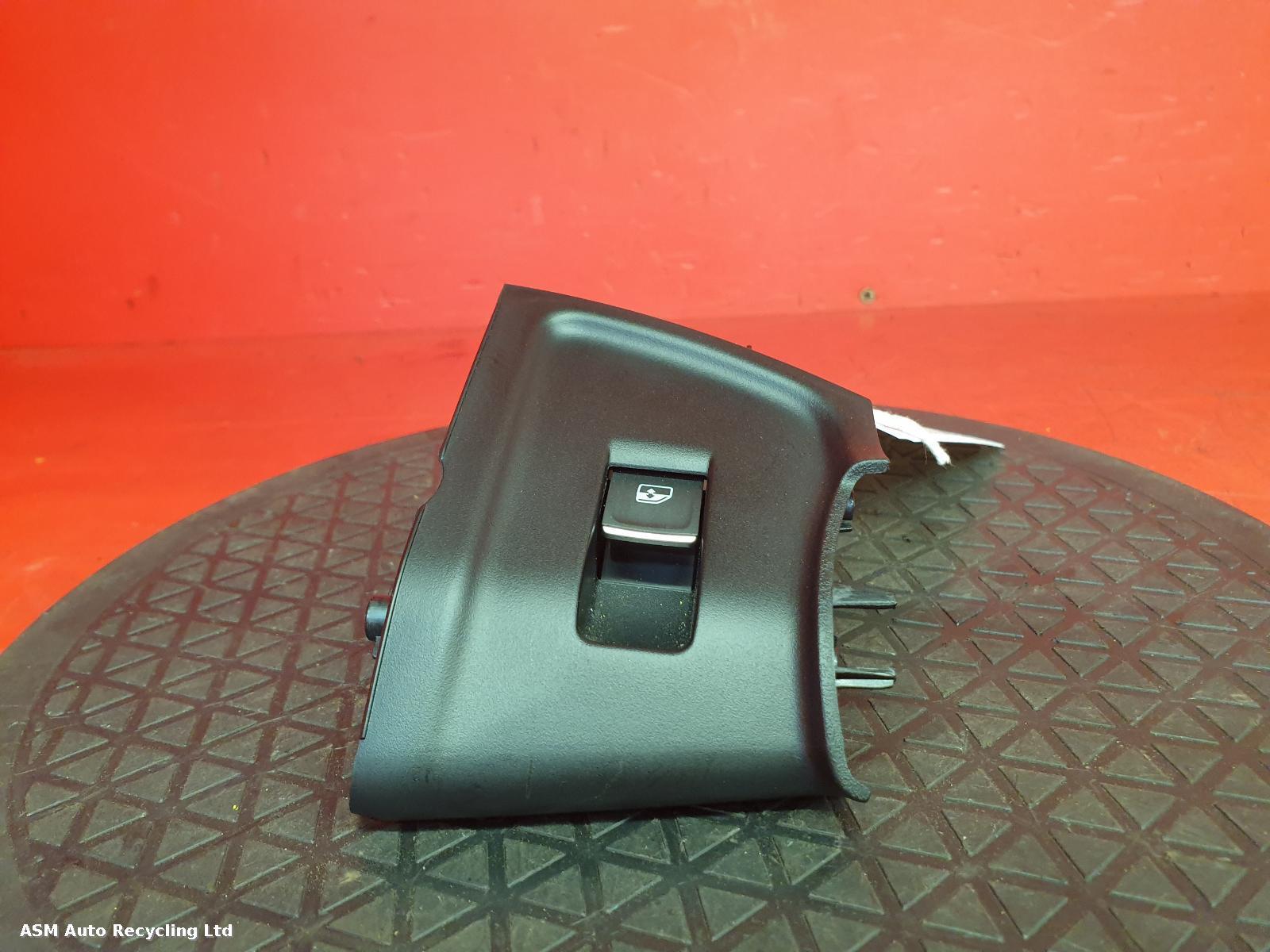 View Auto part Elect. Window Switch Audi A1 2022