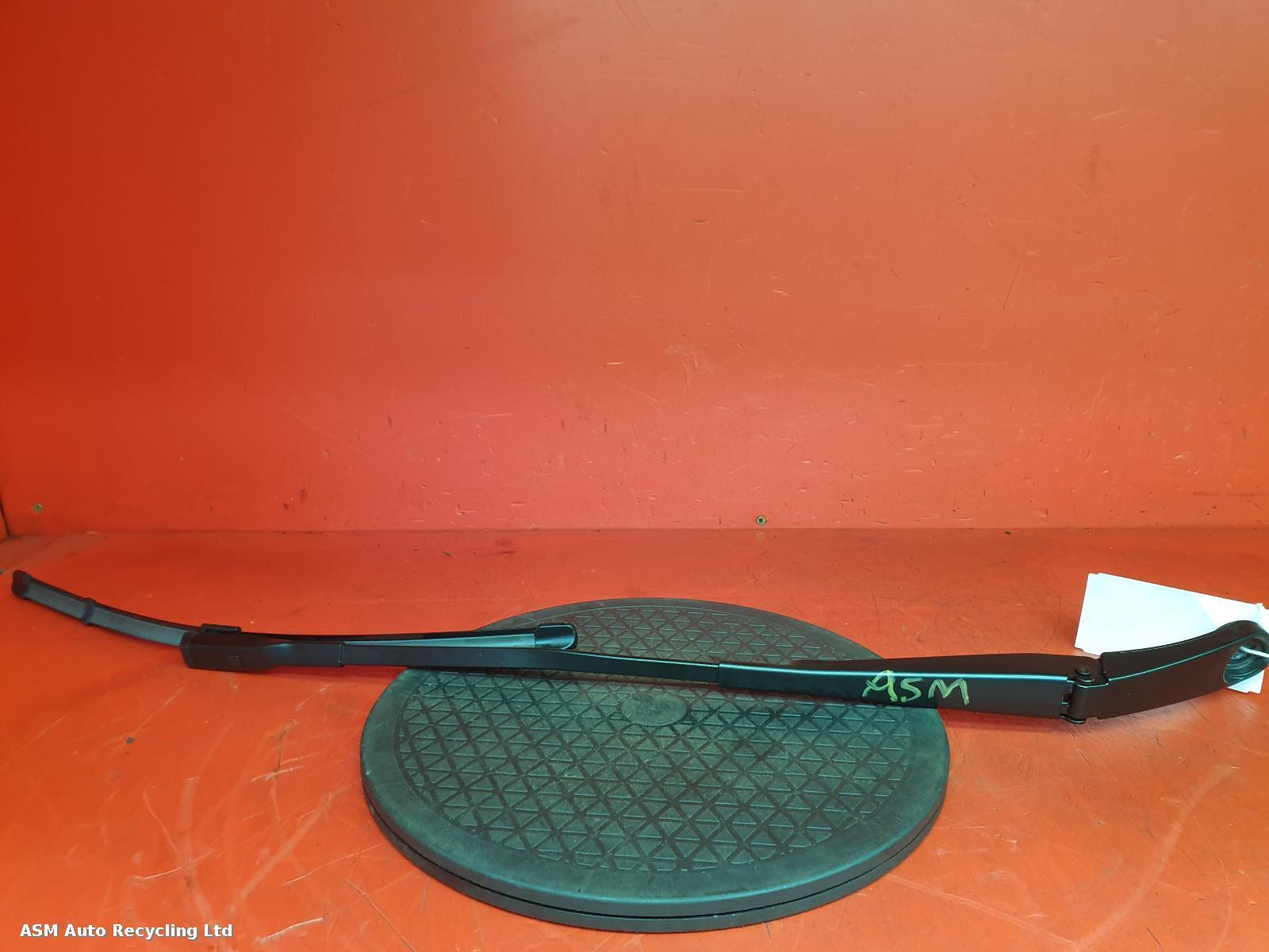 View Auto part Wiper Arm Audi A1 2022