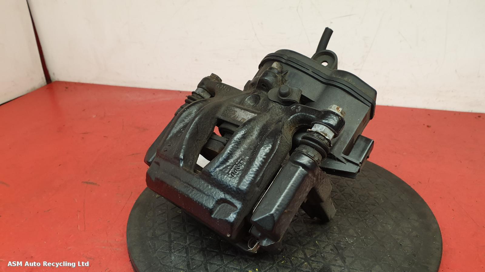 View Auto part Caliper Audi A4 2022