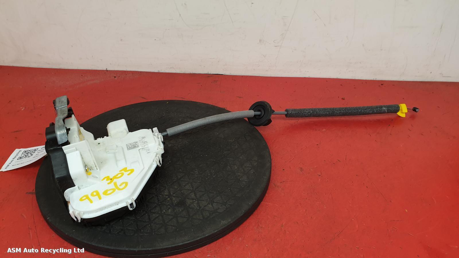 View Auto part Door Lock Assembly Audi A4 2022