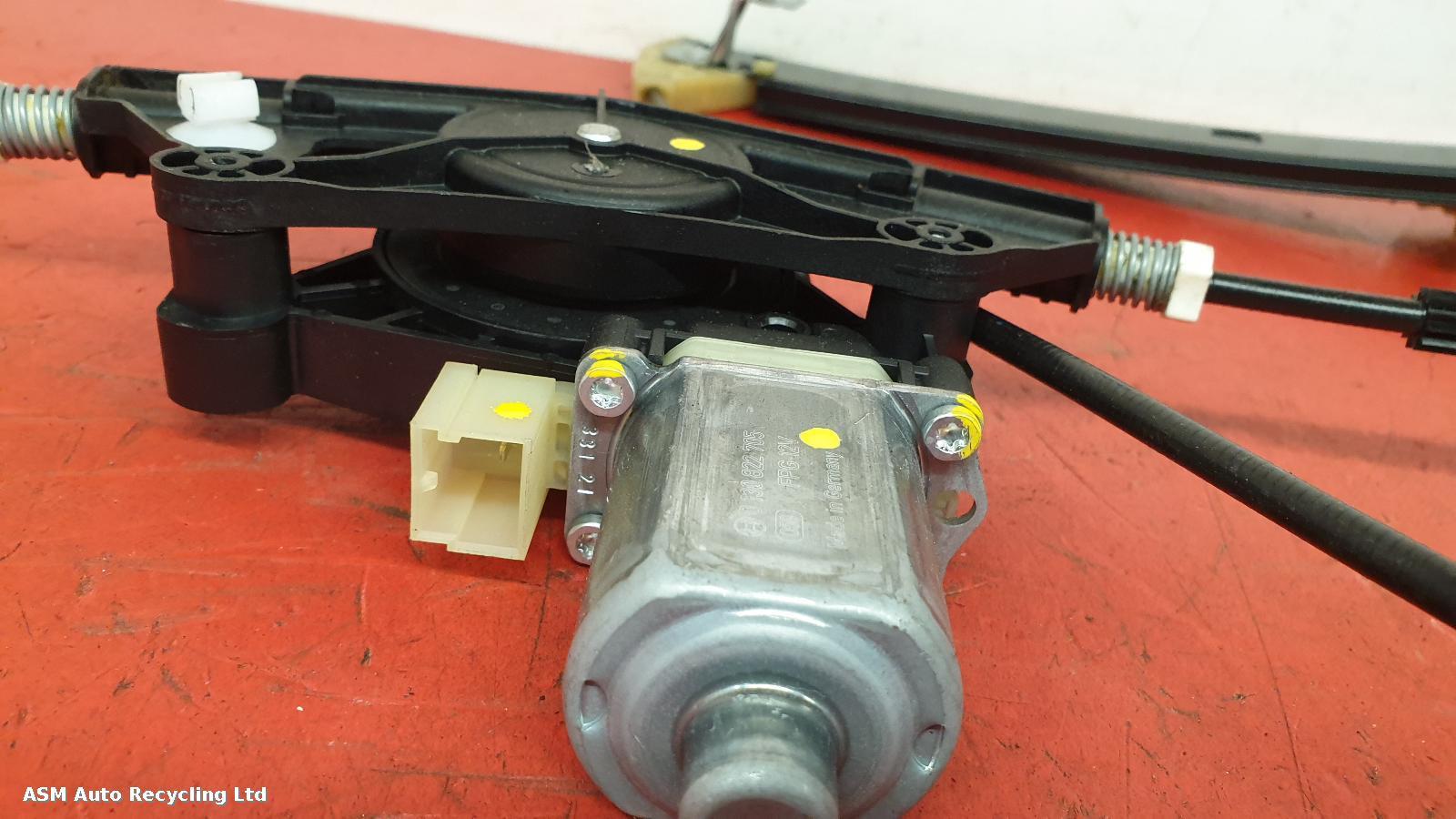 View Auto part LF Window Regulator Audi A4 2022