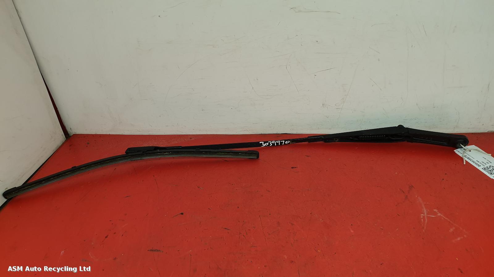 View Auto part Wiper Arm Audi A4 2022