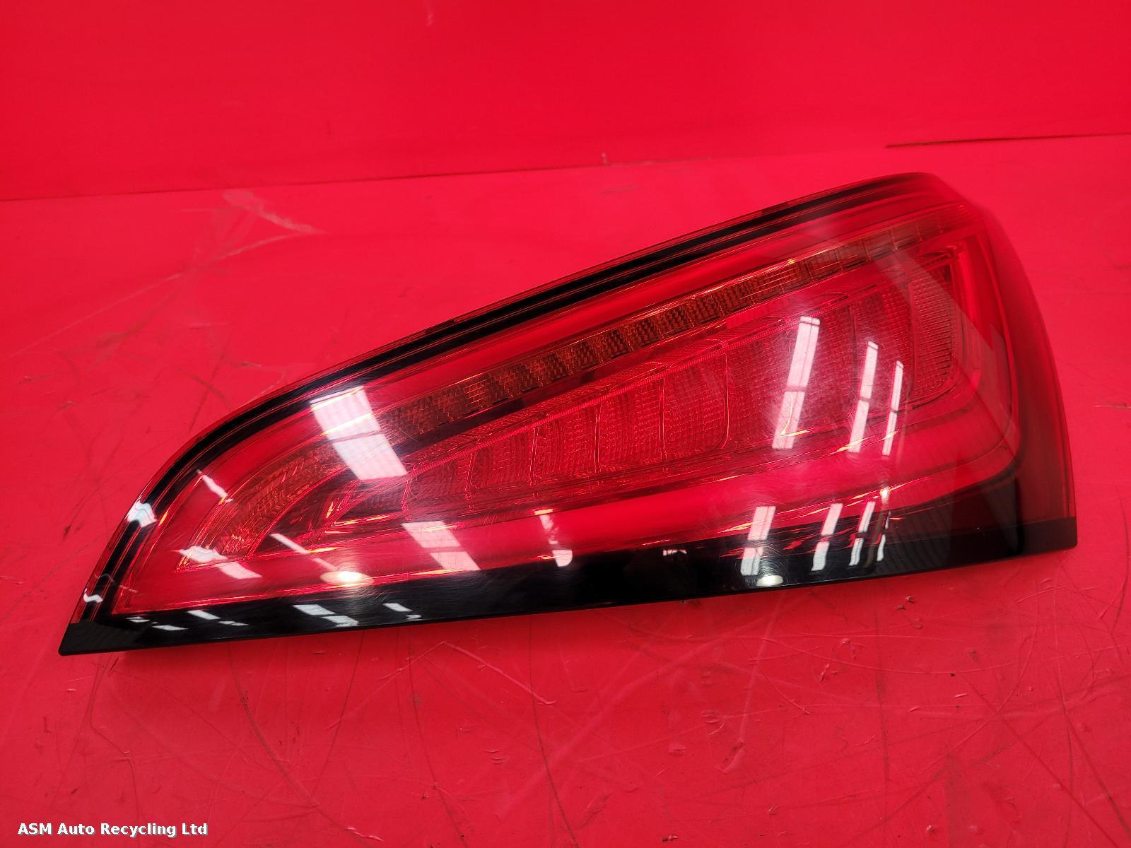 View Auto part R Taillight Audi Q5 2016