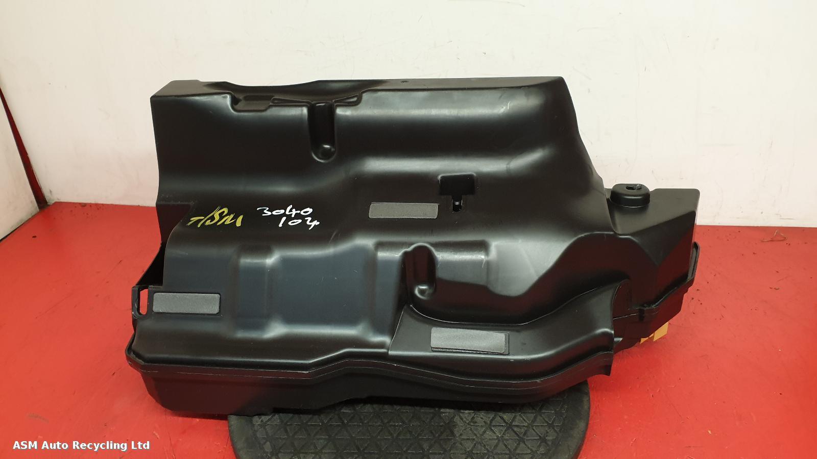 View Auto part Loud Speakers Audi A4 2022
