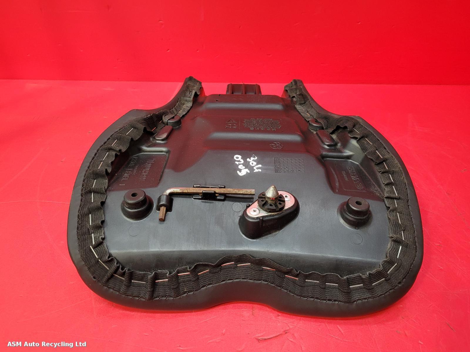 View Auto part Front Seat Triumph Daytona 675 2011
