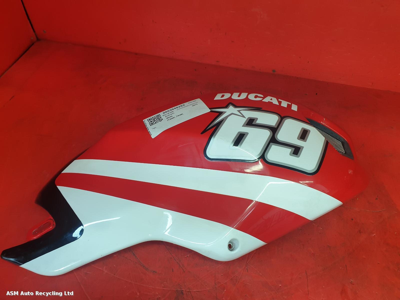 View Auto part Tank Trim Ducati M696 2013