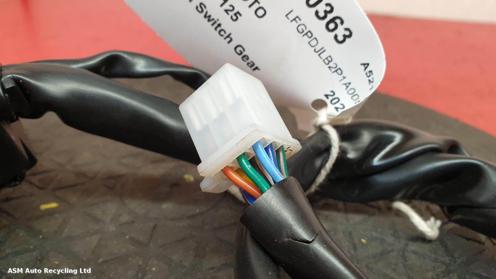 View Auto part LH Switch Gear Lexmoto Lxr 125 2024