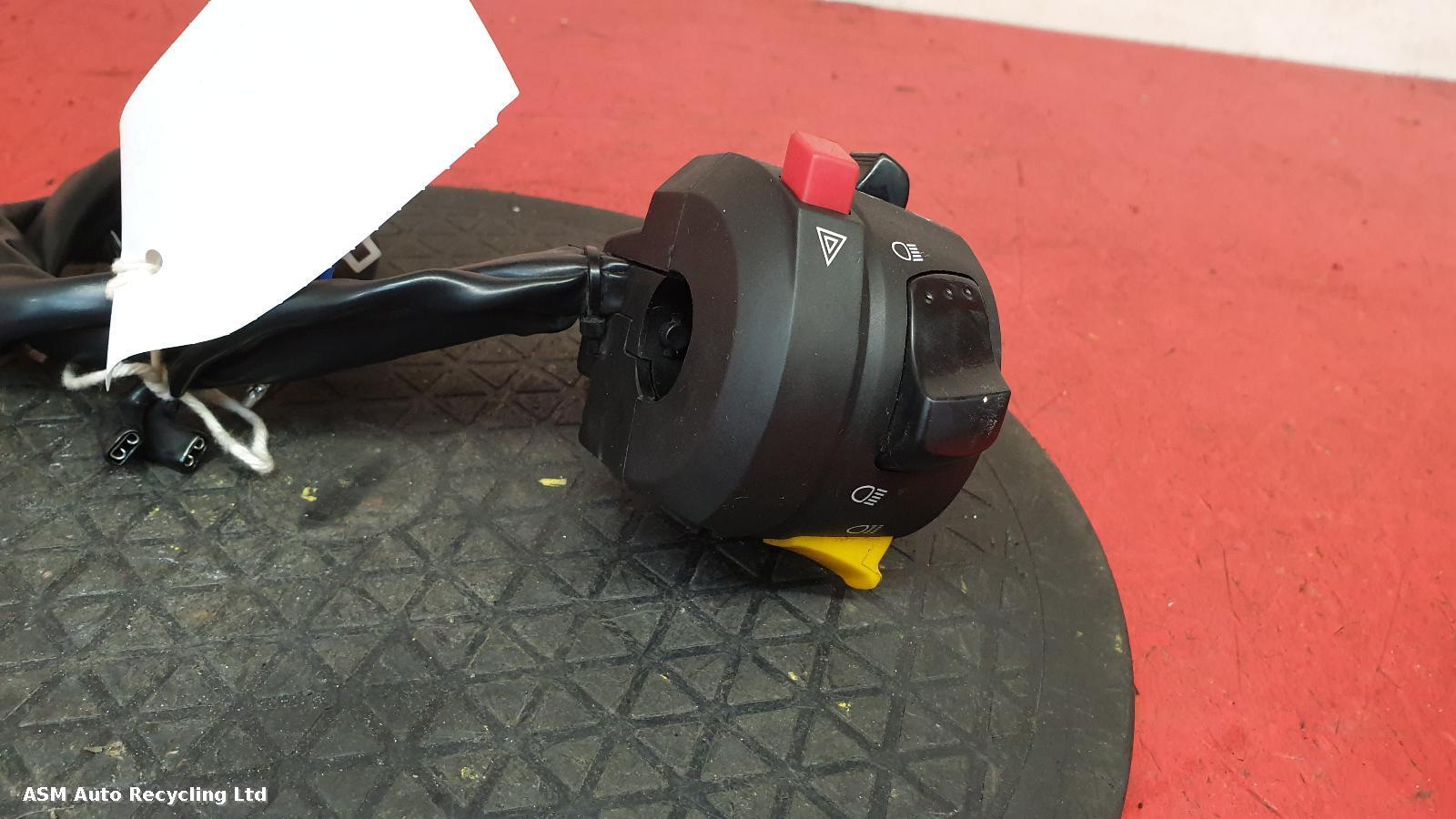 View Auto part LH Switch Gear Lexmoto Lxr 125 2024